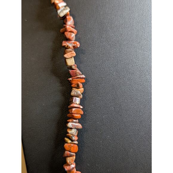 Vintage Brownish Red Gemstone Chip Bead 34" Strand Necklace - Picture 2 of 7